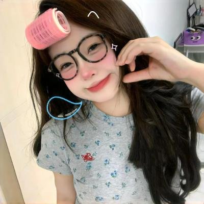 读爱情小说的老人