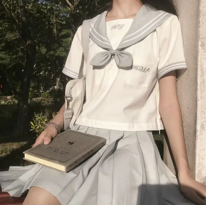 蕾哈娜内衣秀4